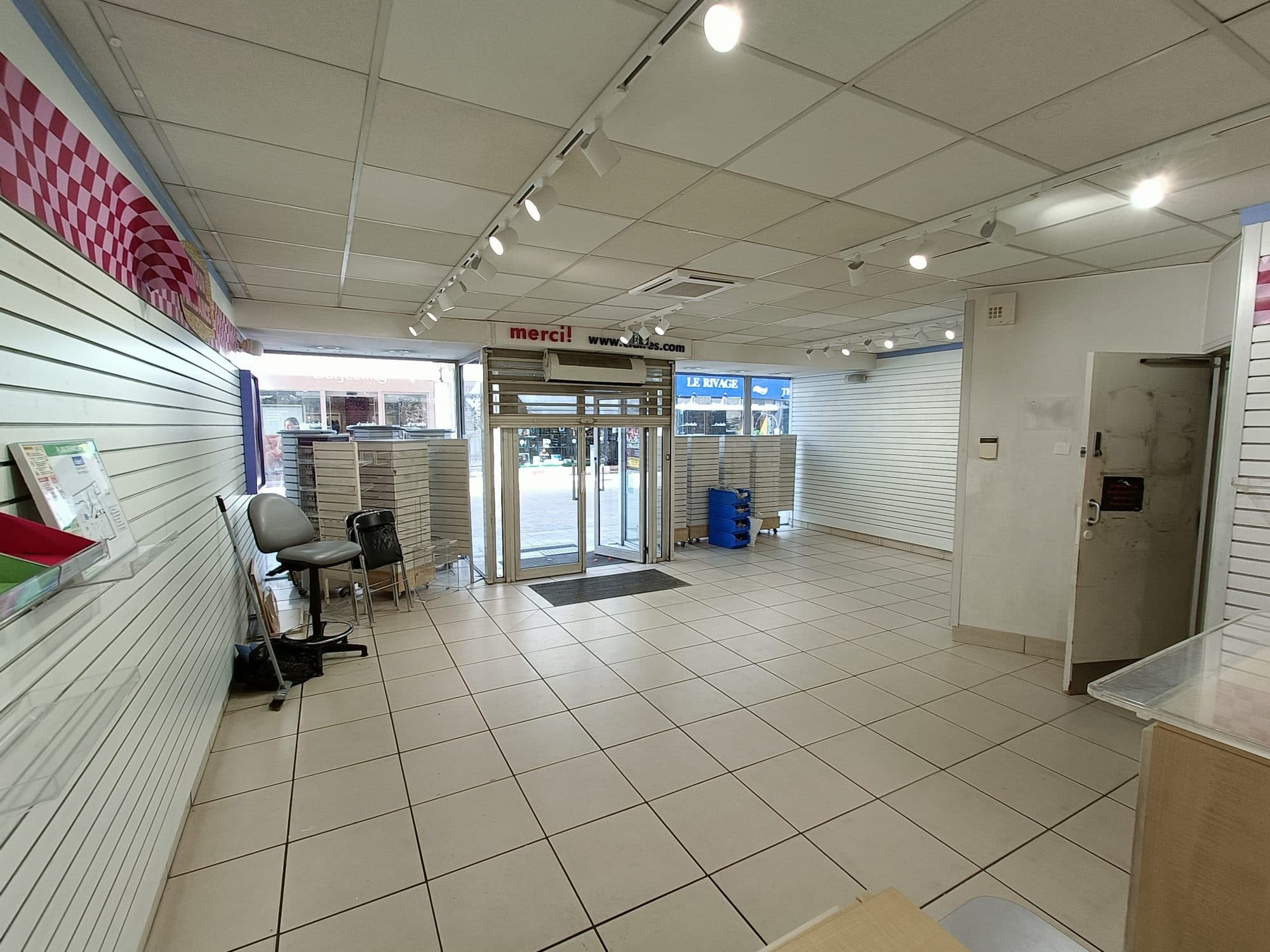 Local Commercial - Emplacement N°1 — photo 2