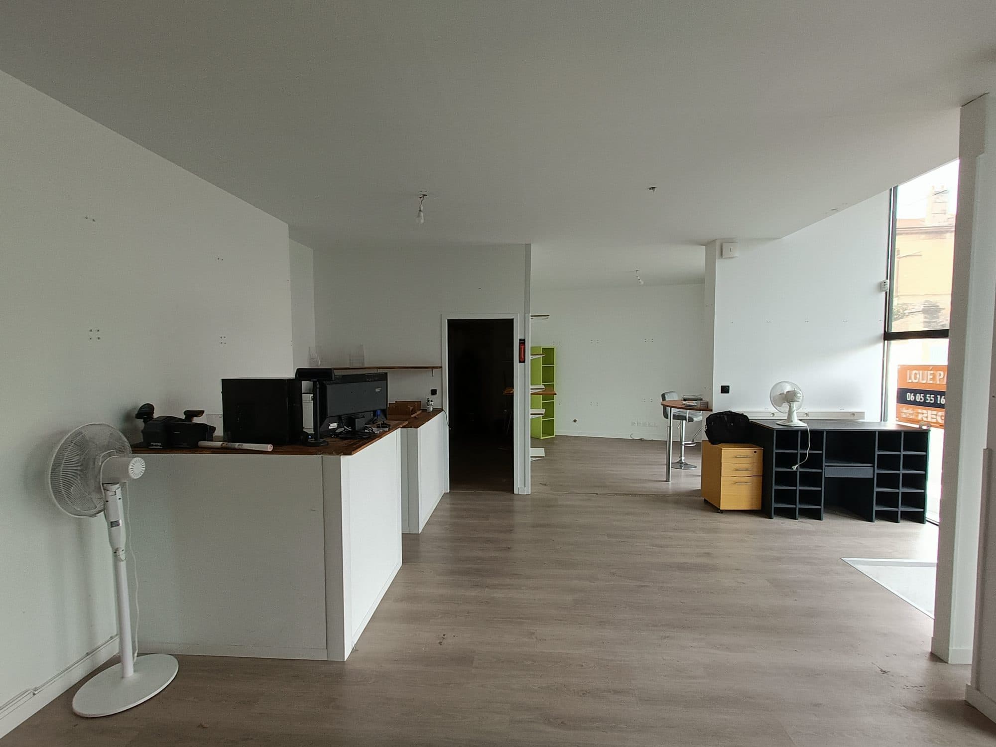 LOCAL COMMERCIAL TALENCE BARRIERE DE PESSAC — photo 2