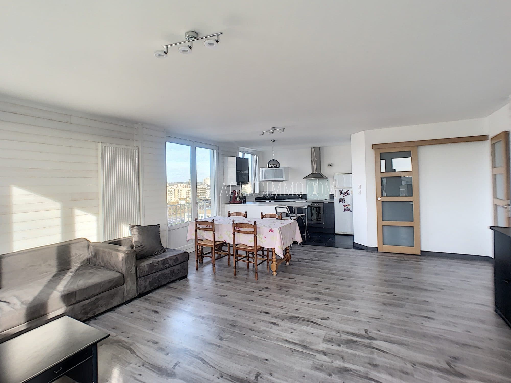 Appartement 72 m² à Tours — photo 2