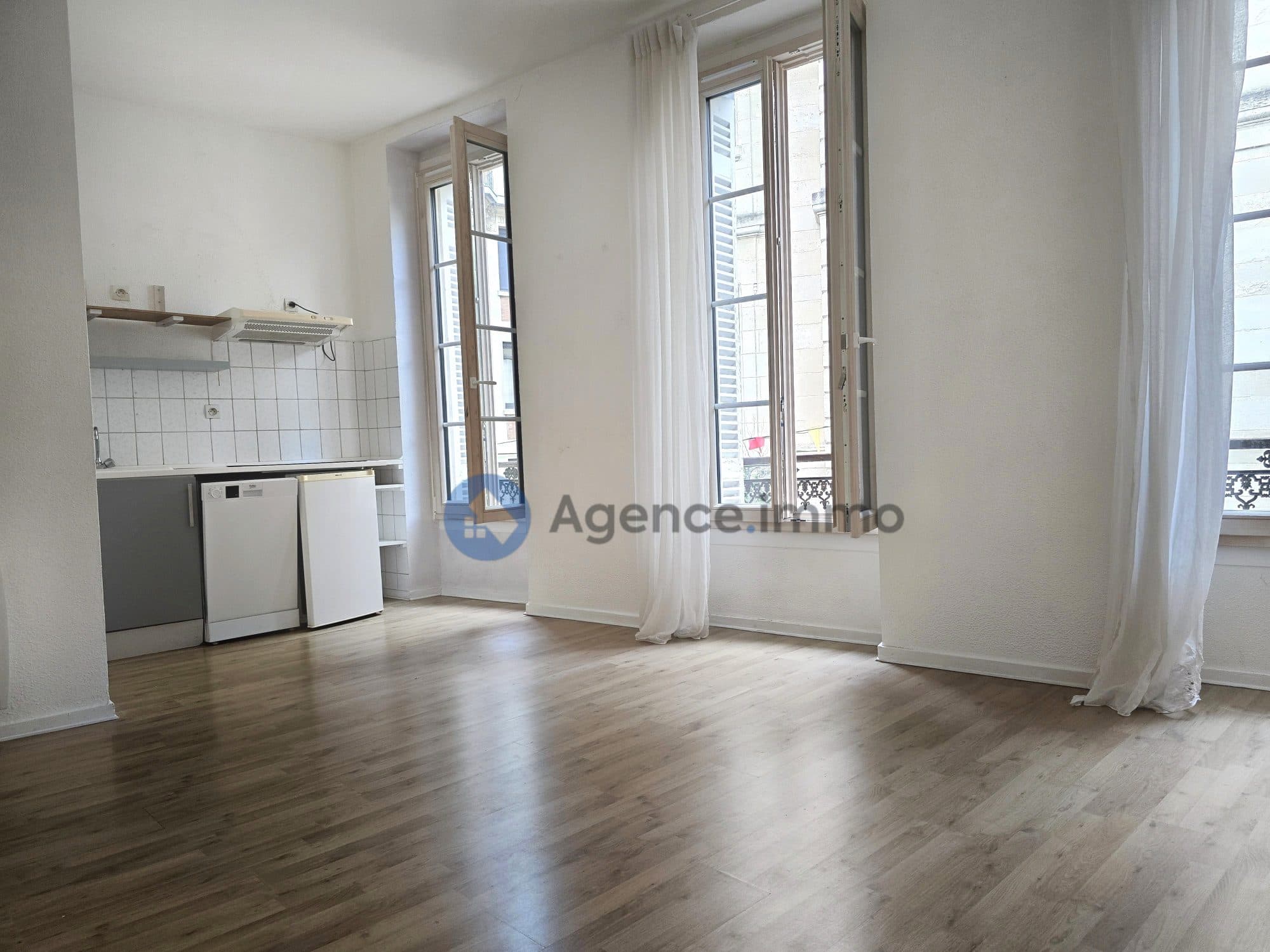Bordeaux centre - Hôtel de Ville Pey Berland - T2 de 34m2 - 185 000€HAI — photo 3