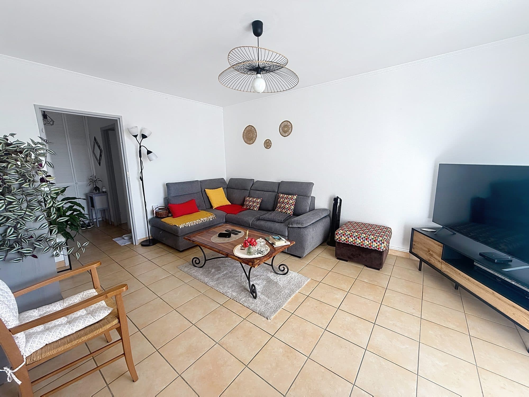 APPARTEMENT TYPE 4 PLEIN SUD VUE DEGAGEE — photo 2