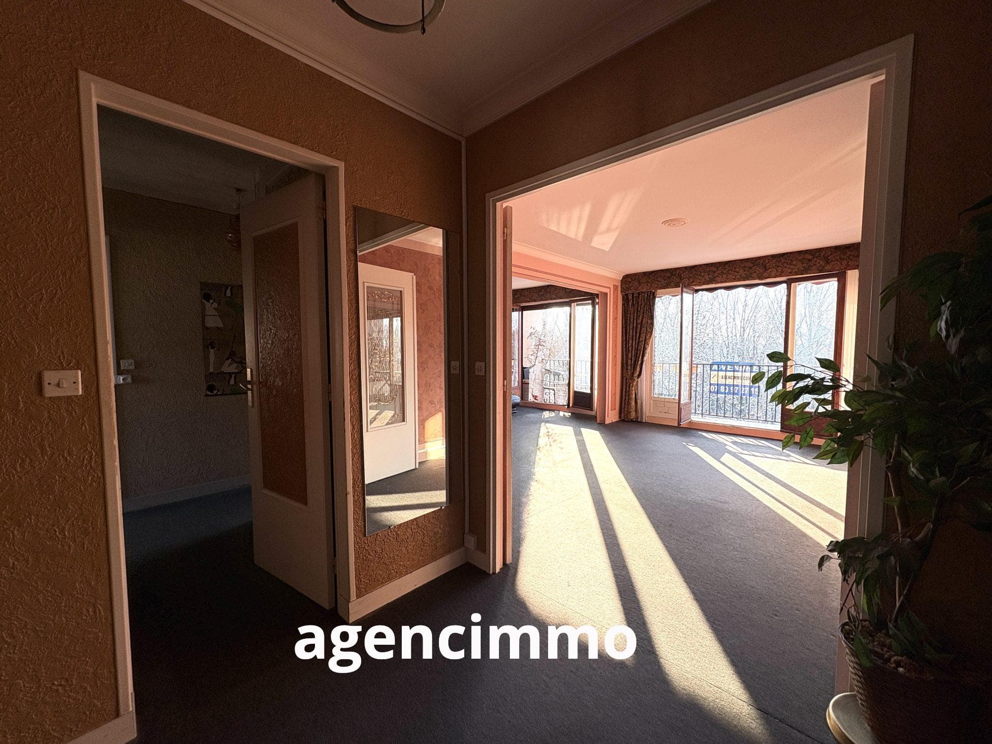 SUPERBE APPARTEMENT TRAVERSANT A RENOVER BORDS DE MARNE ,EMPLACEMENT EXCEPTIONNEL — photo 3