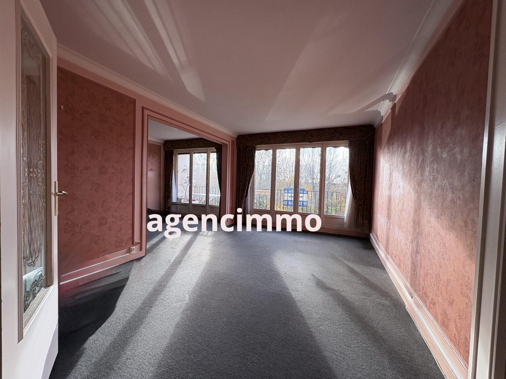 SUPERBE APPARTEMENT TRAVERSANT A RENOVER BORDS DE MARNE ,EMPLACEMENT EXCEPTIONNEL