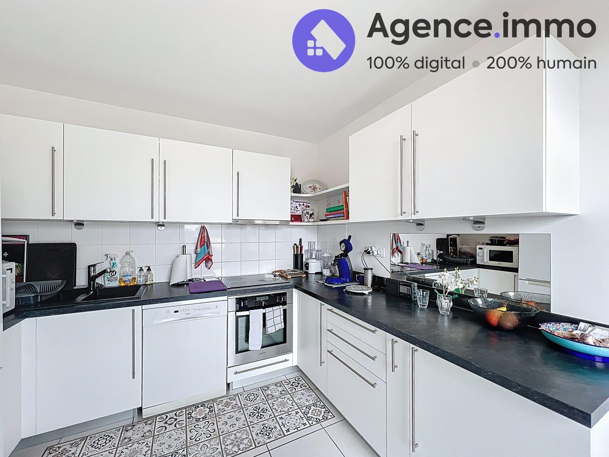 APPARTEMENT DUPLEX T4 À SAINT-CYR-SUR-LOIRE – 107 m² – 2 TERRASSES – 2 PARKINGS — photo 3