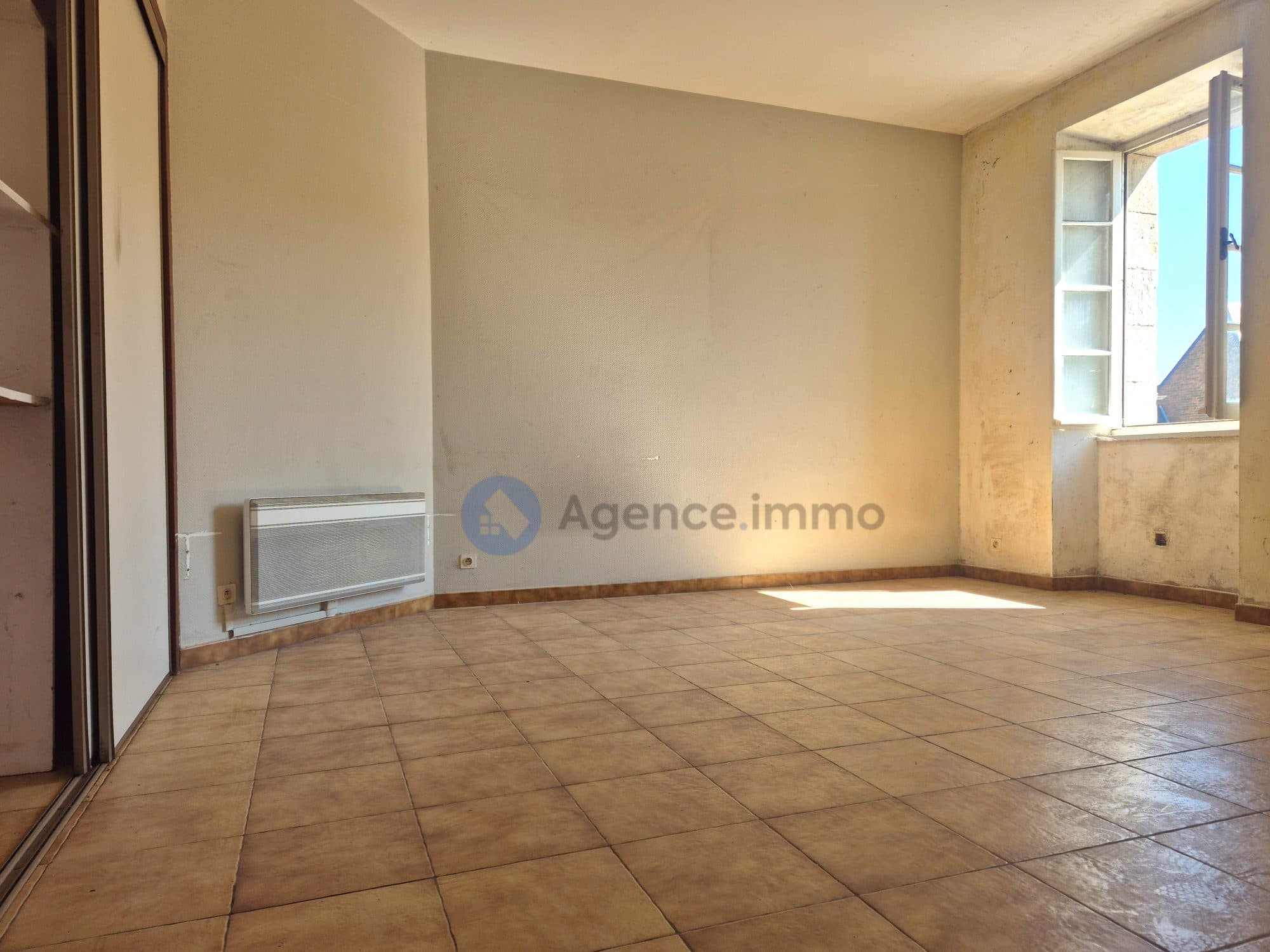 Appartement Studio à rénover au coeur de Navarrenx — photo 2