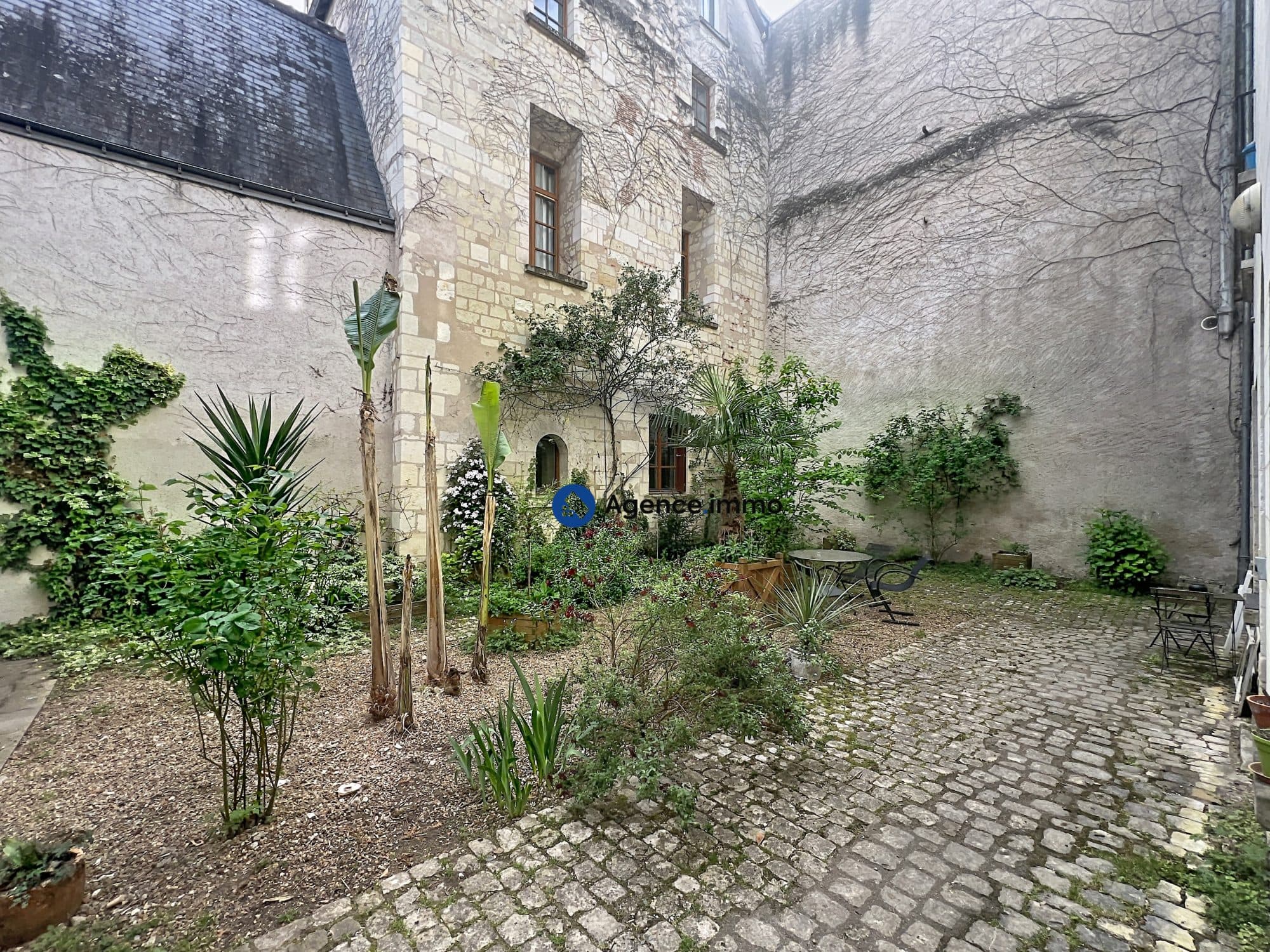 APPARTEMENT – RUE PAUL LOUIS COURIER – TOURS — photo 2
