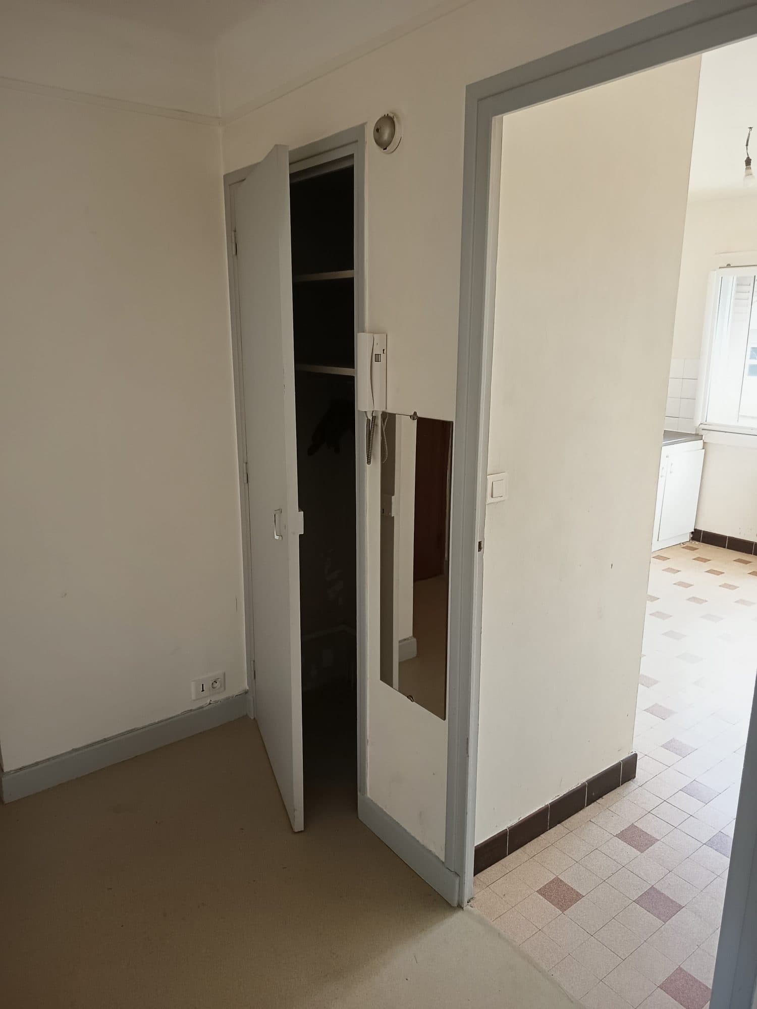 Appartement T2 lumineux avec terrasse et cave — photo 2