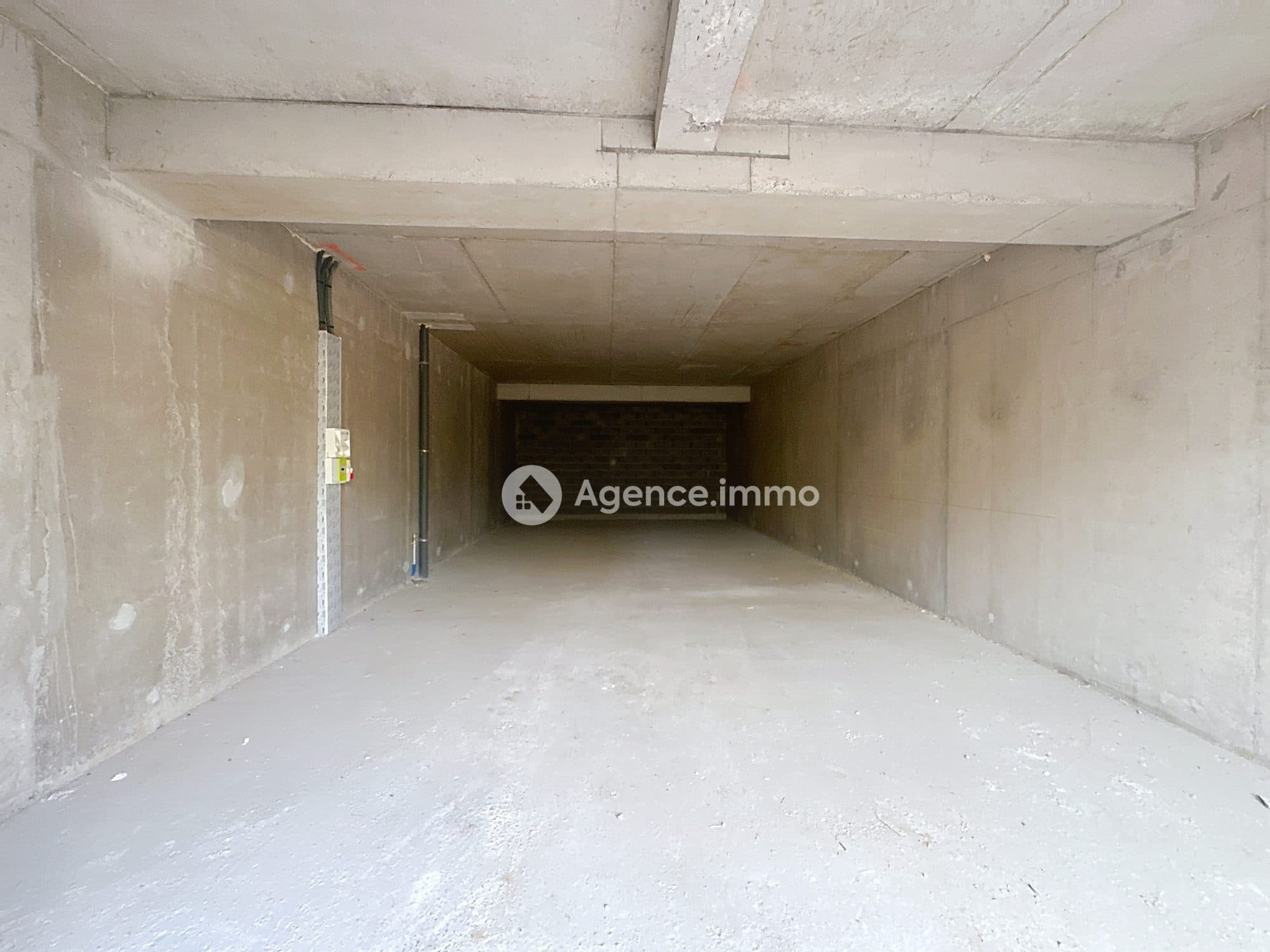Local commercial — photo 2