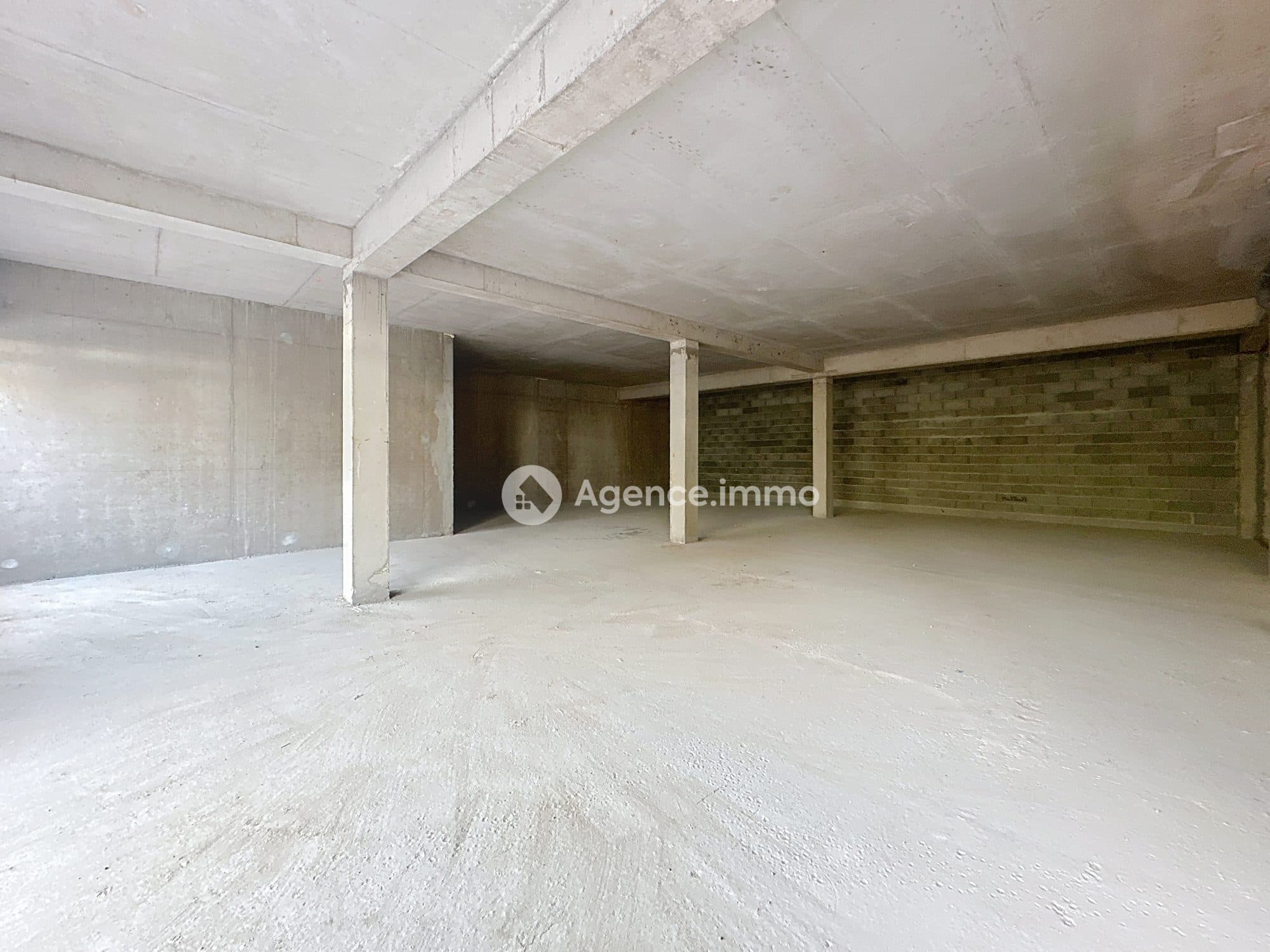 Grand local commercial — photo 2