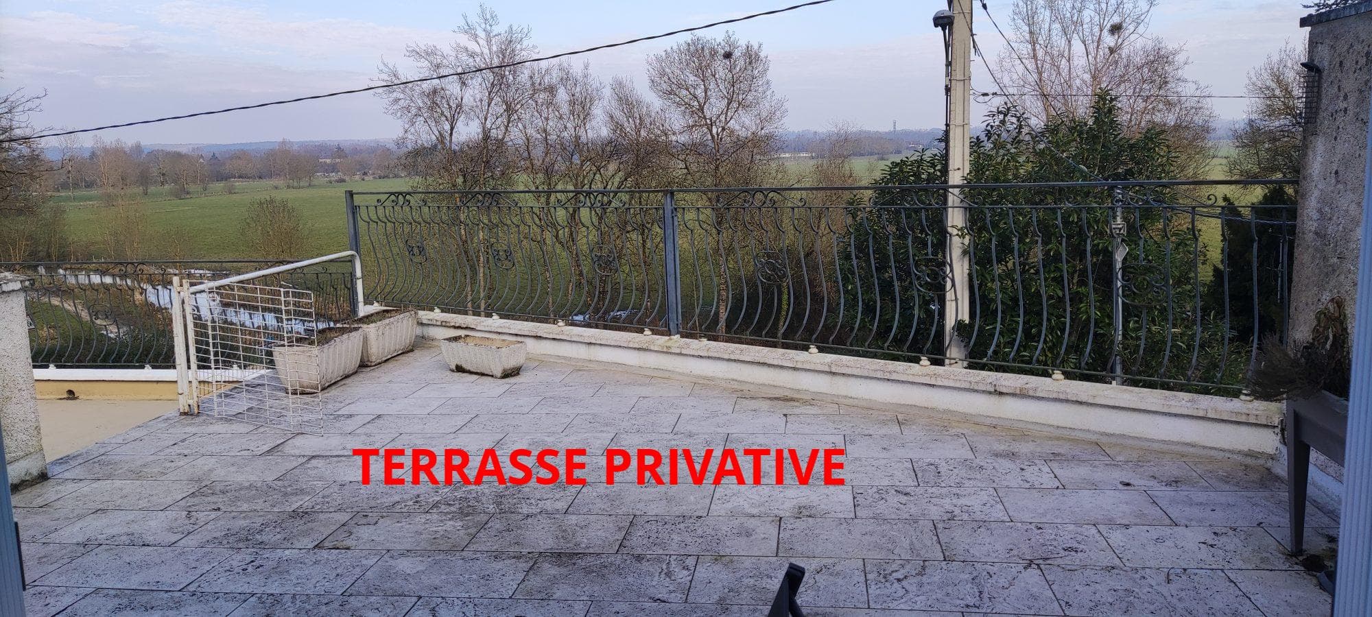 Immeuble 226 m² à Savonnières — photo 3