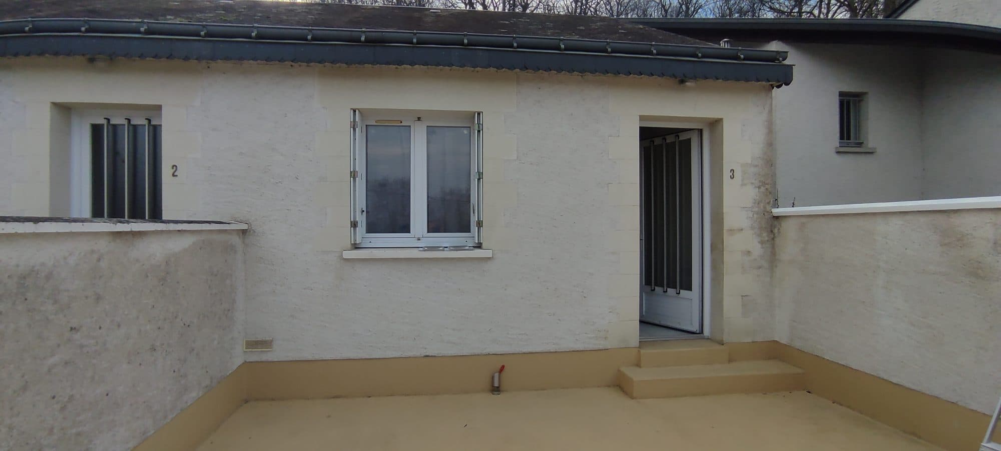 Immeuble 226 m² à Savonnières — photo 2