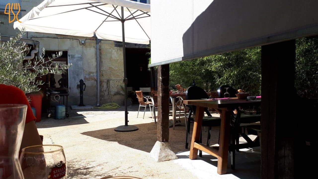 immeuble d habitation et commerce de restauration traiteur — photo 2
