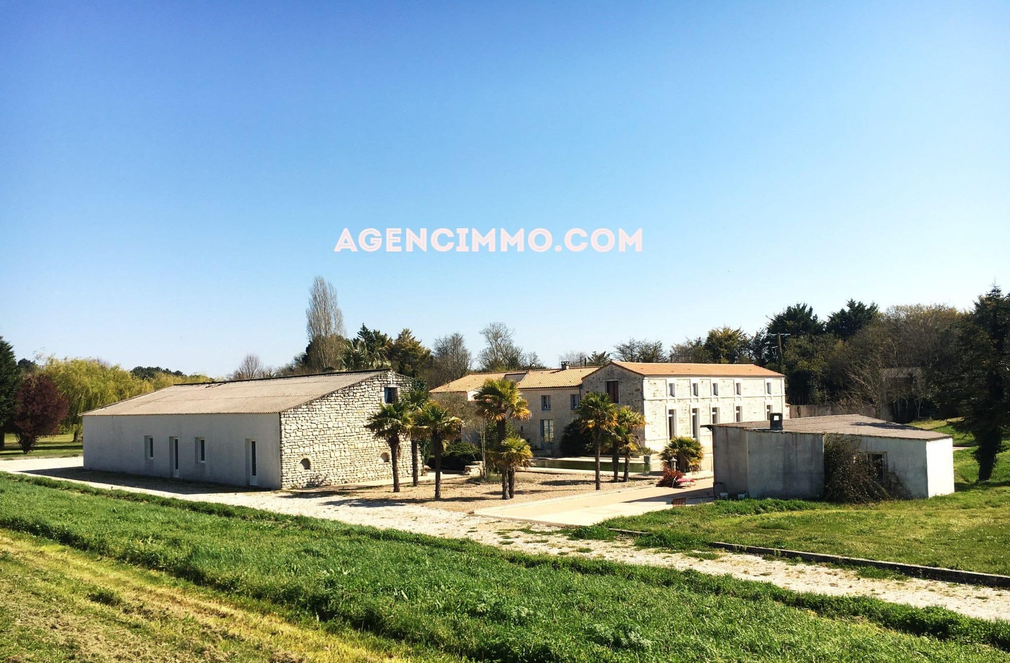 BELLE DEMEURE PROPRIÉTÉ DE CHARME — photo 2