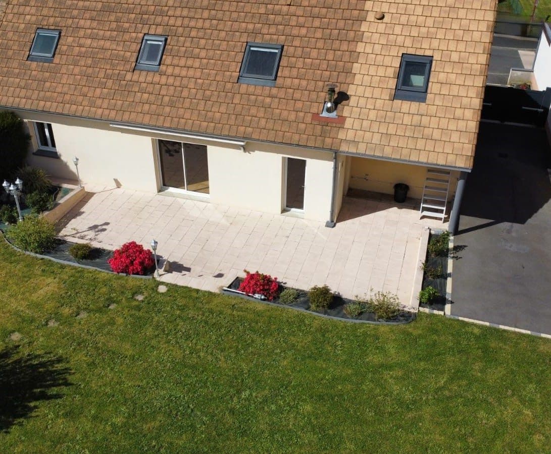 Maison spacieuse et lumineuse de 5 chambres avec jardin — photo 2