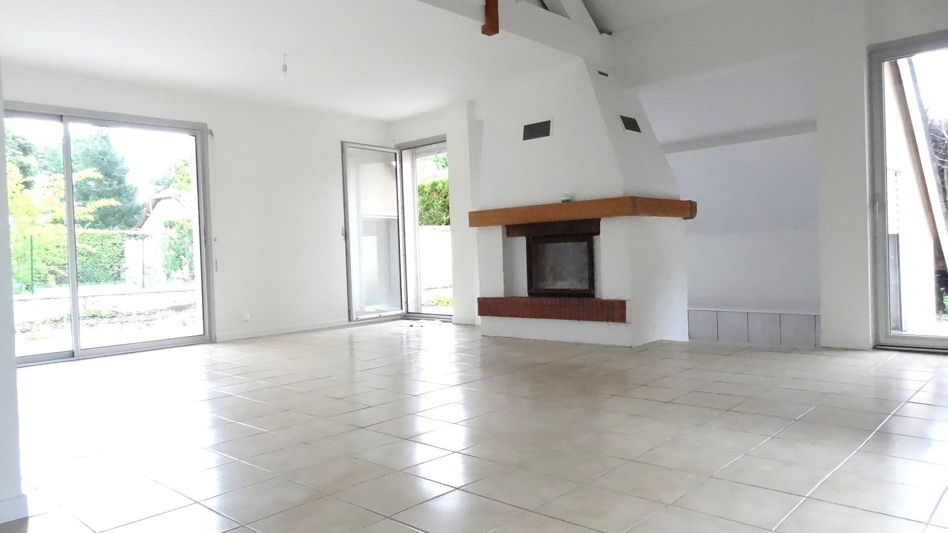 Maison à rafraîchir/rénover dans quartier calme — photo 3