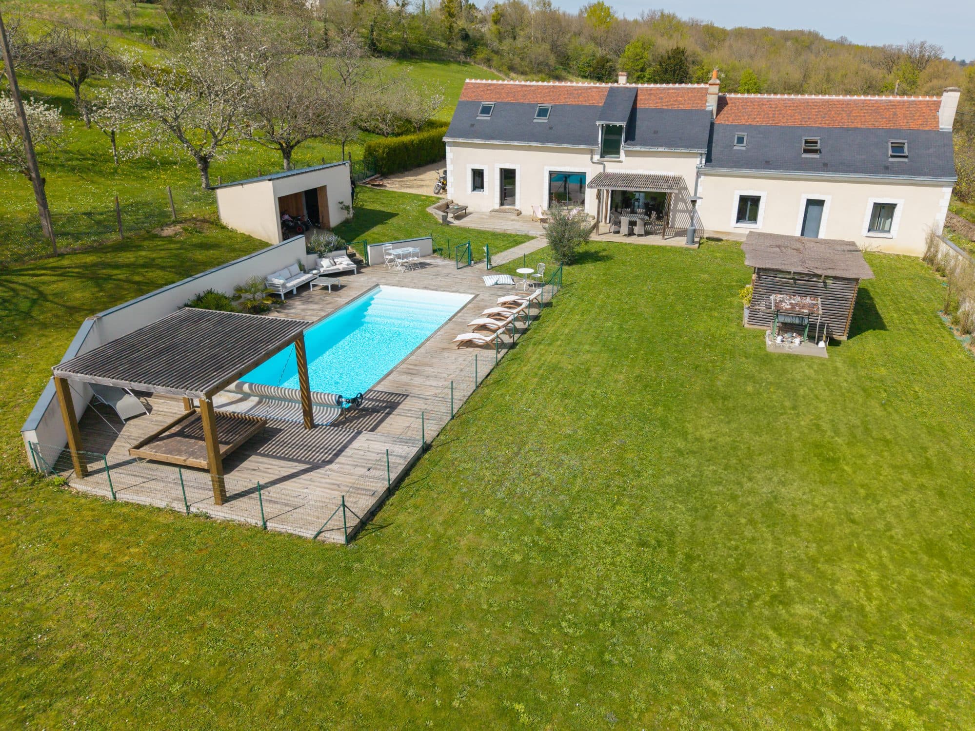 Maison 260 m² à Saint-Cyr-sur-Loire