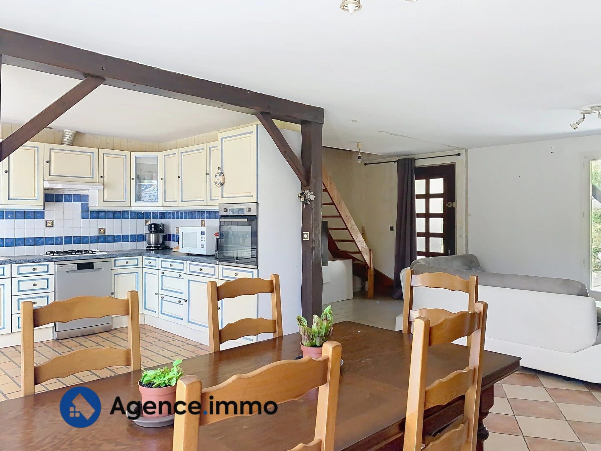 5 chambres, 2 garages, grand terrain.... et si c'était chez vous ? — photo 3