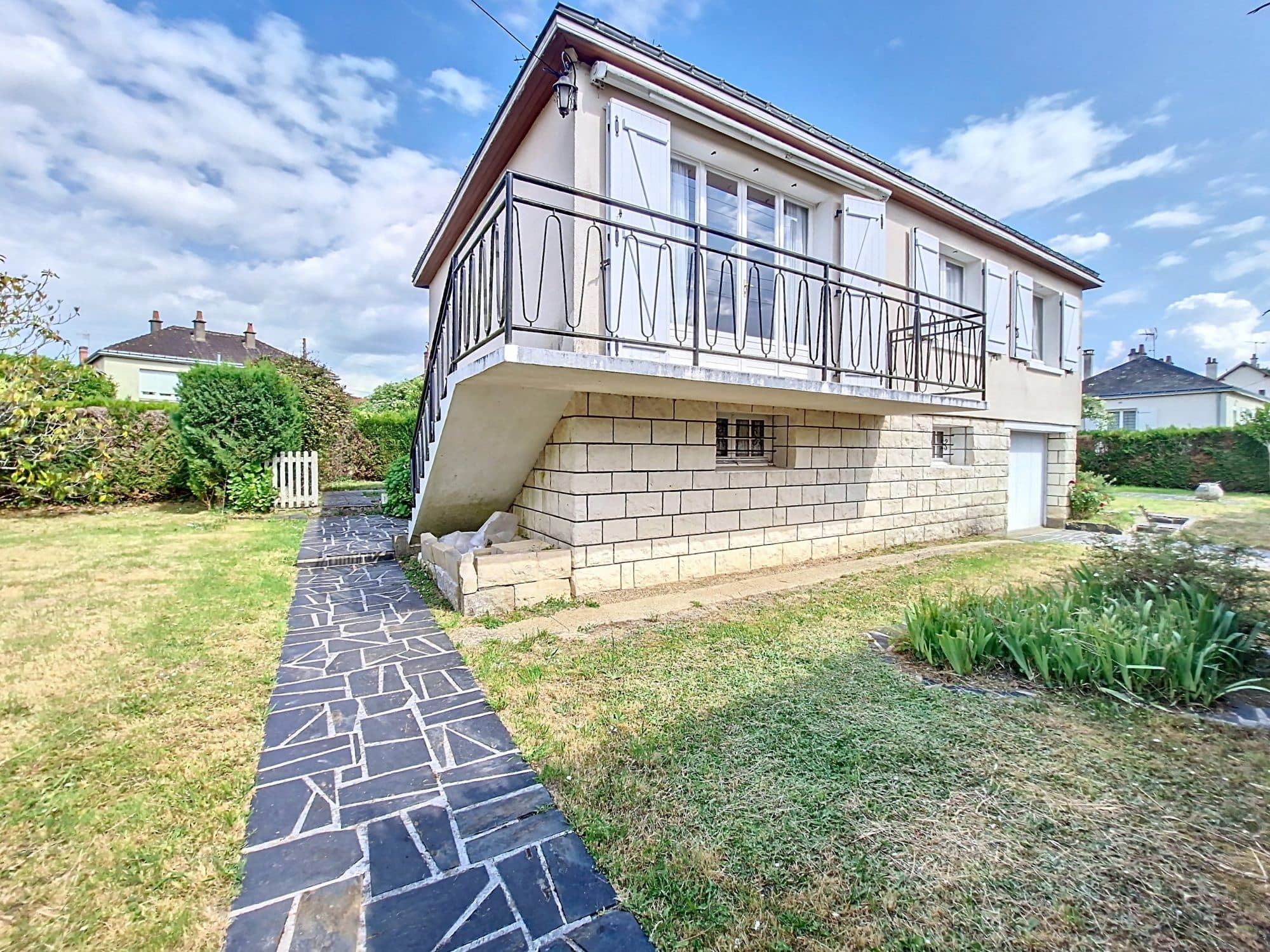 Maison 91 m² à Château-la-Vallière — photo 2