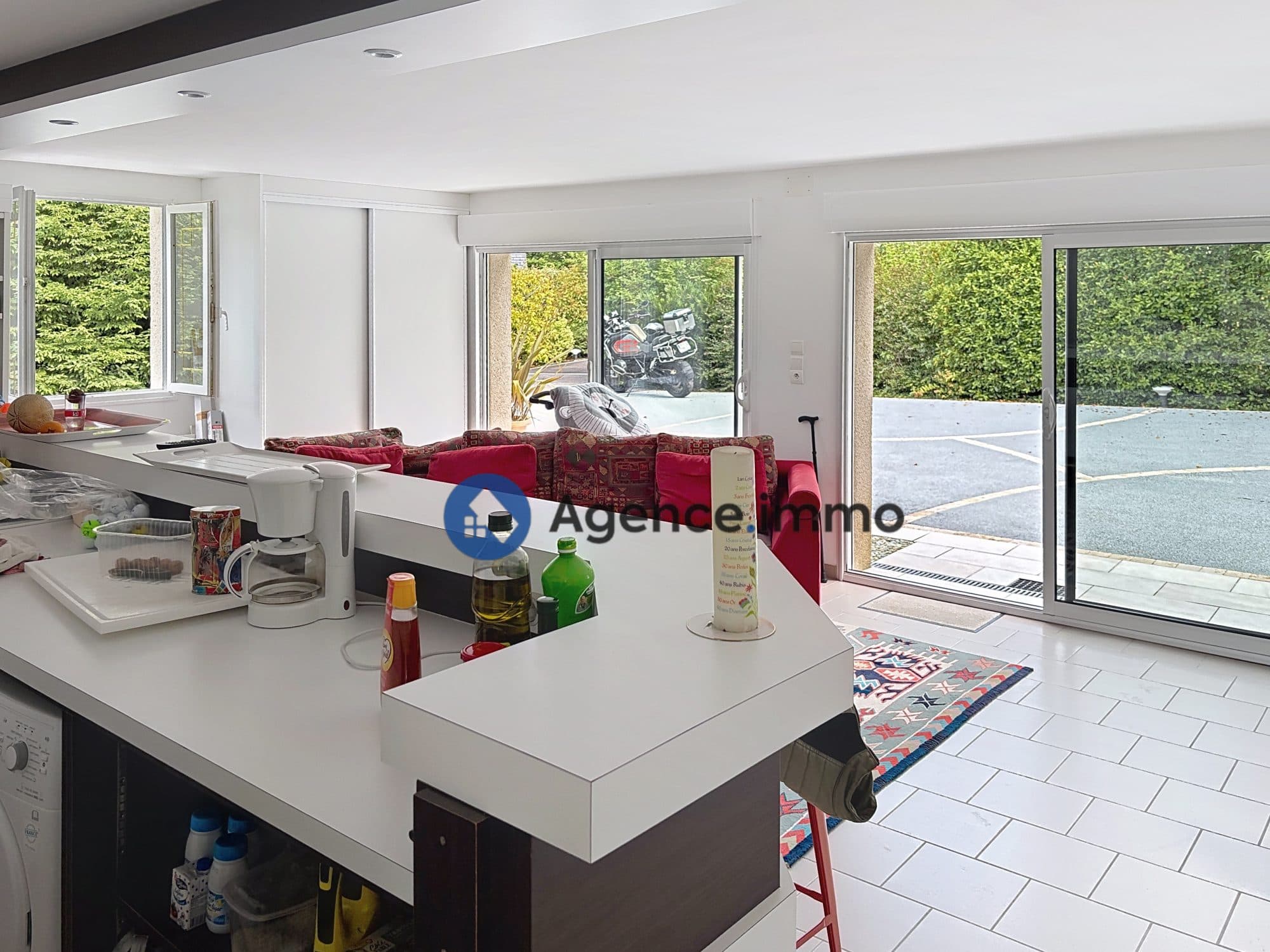 Maison 192 m² à Saint-Antoine-du-Rocher — photo 3