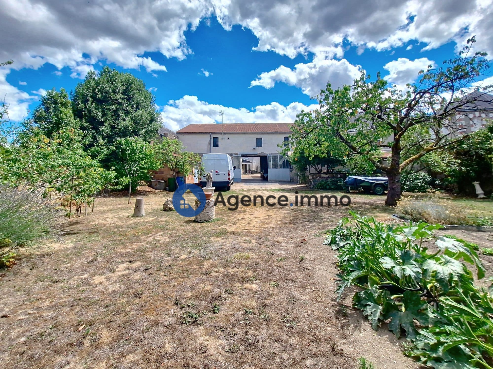 MAISON ATYPIQUE - 4 CHAMBRES - GRAND HANGAR — photo 2
