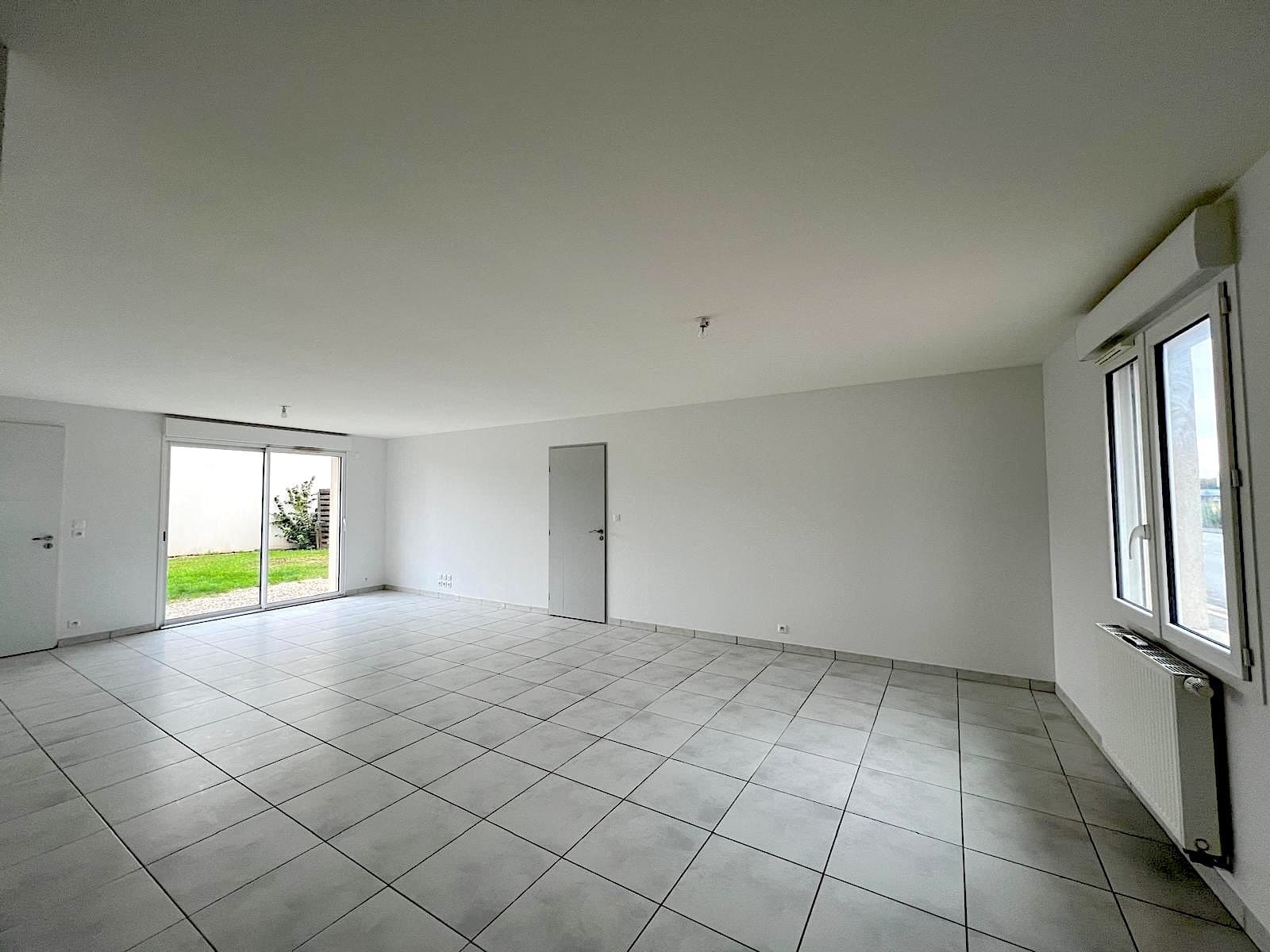 Maison 80 m² à Monnaie