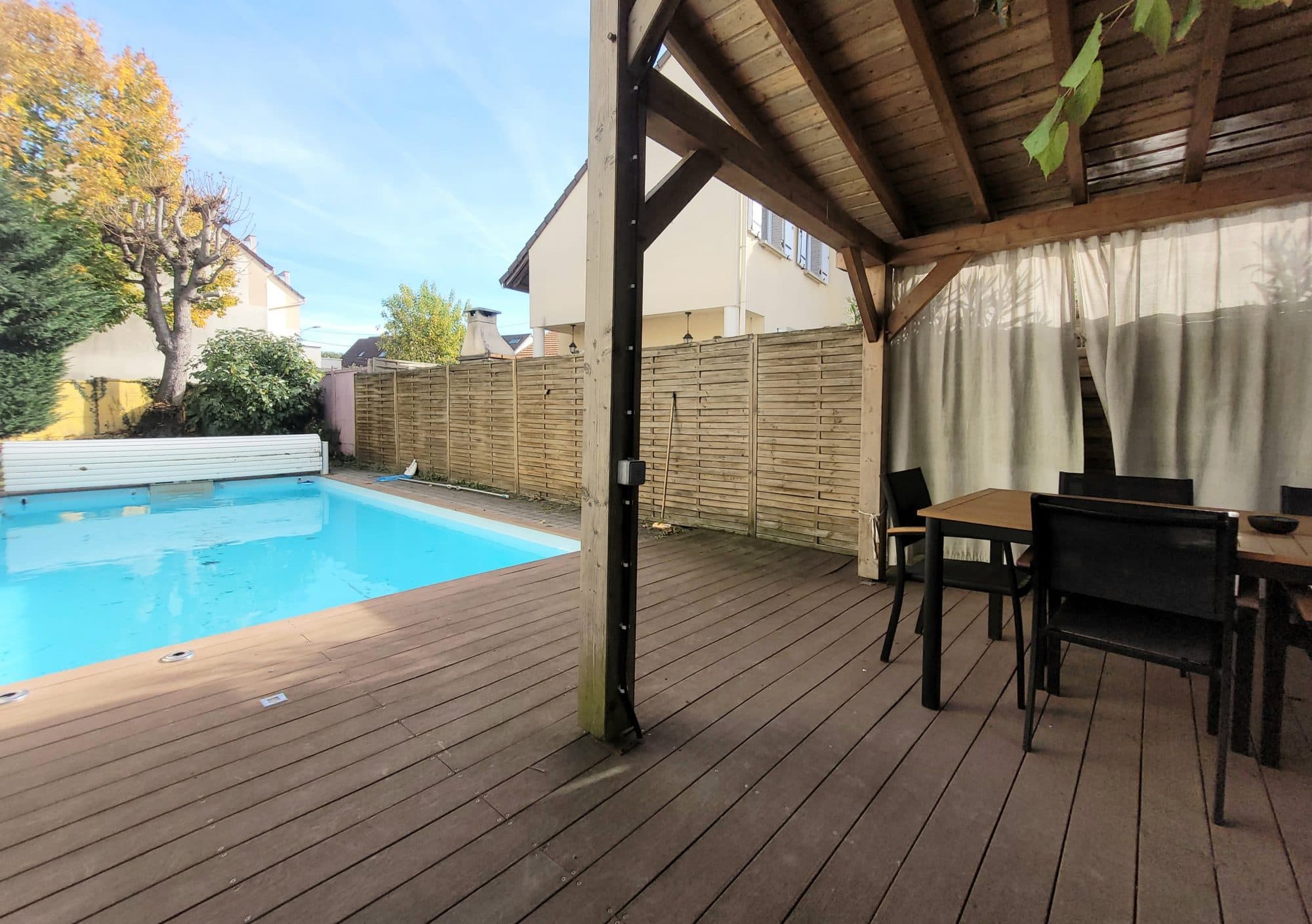 Belle Maison Individuelle avec Piscine Chauffée et Jardin — photo 3