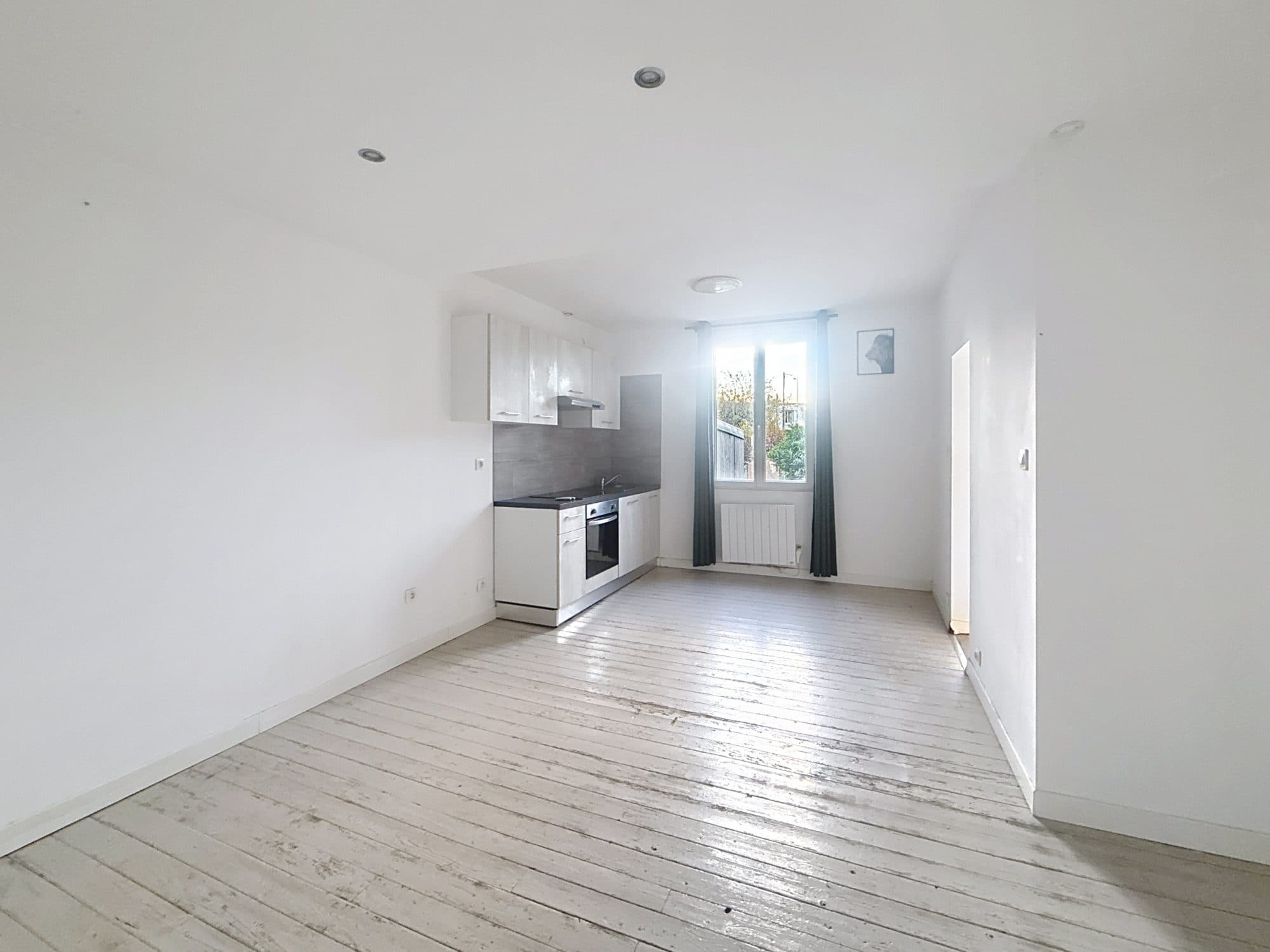 PETITE MAISON — photo 2