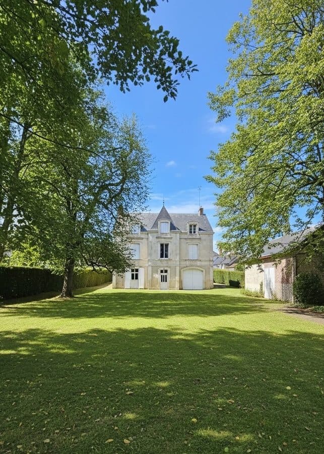 Maison 212 m² à Prunay-Cassereau
