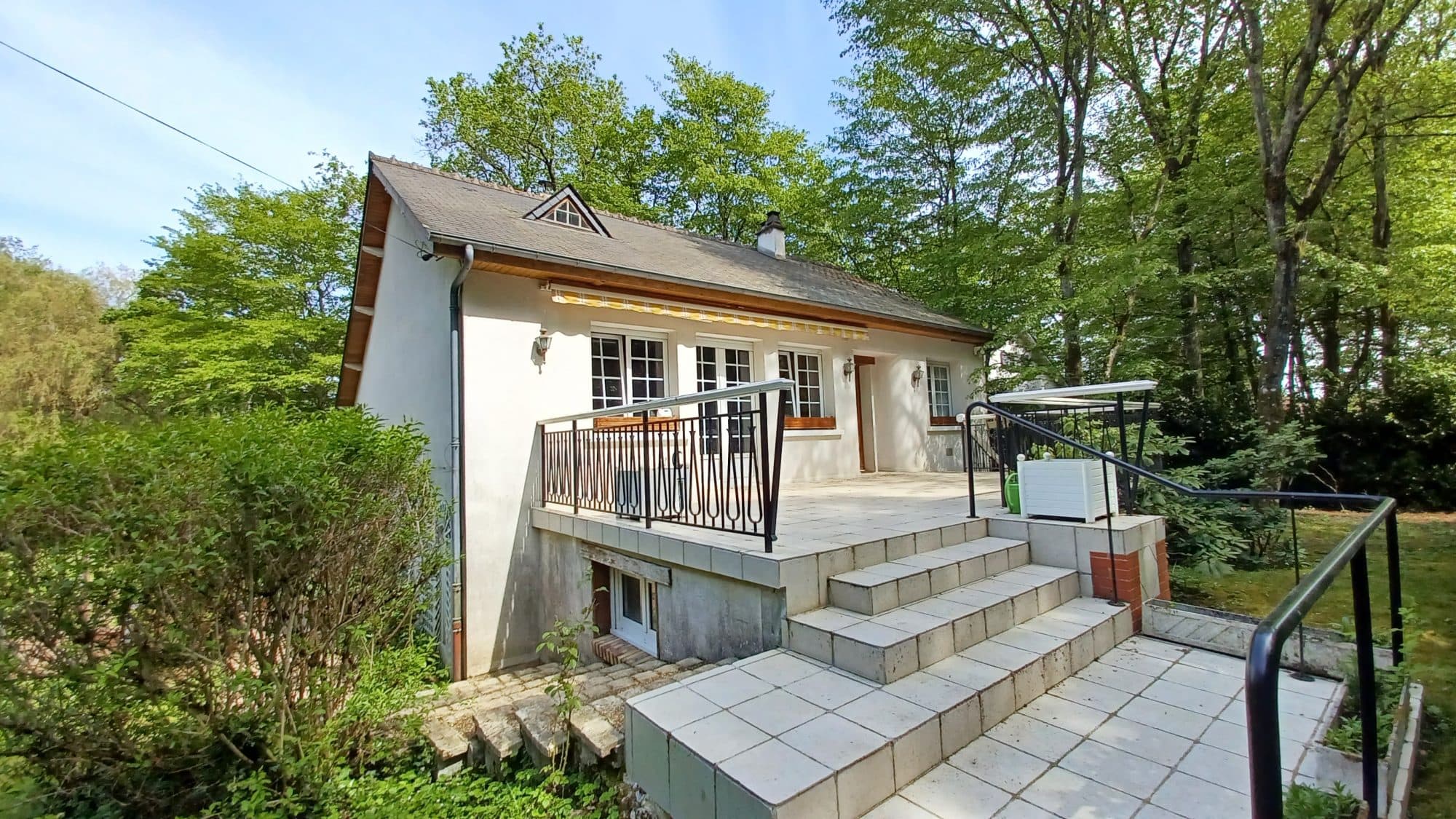Super environnement en coeur de village avec commerces