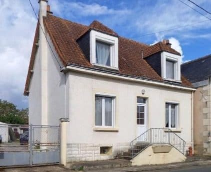 Maison de village avec dépendance 30 m², garage et puits