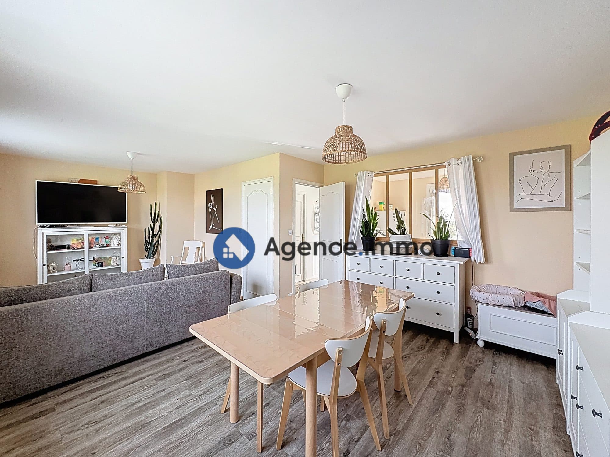 Maison 87 m² à Sorigny — photo 3