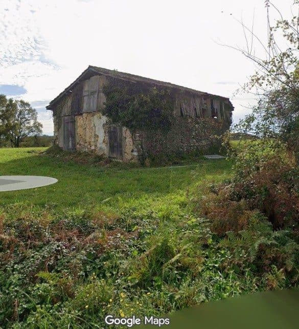 RUINE à reconstruire à l'identique sur 5000m² sur les côteaux.