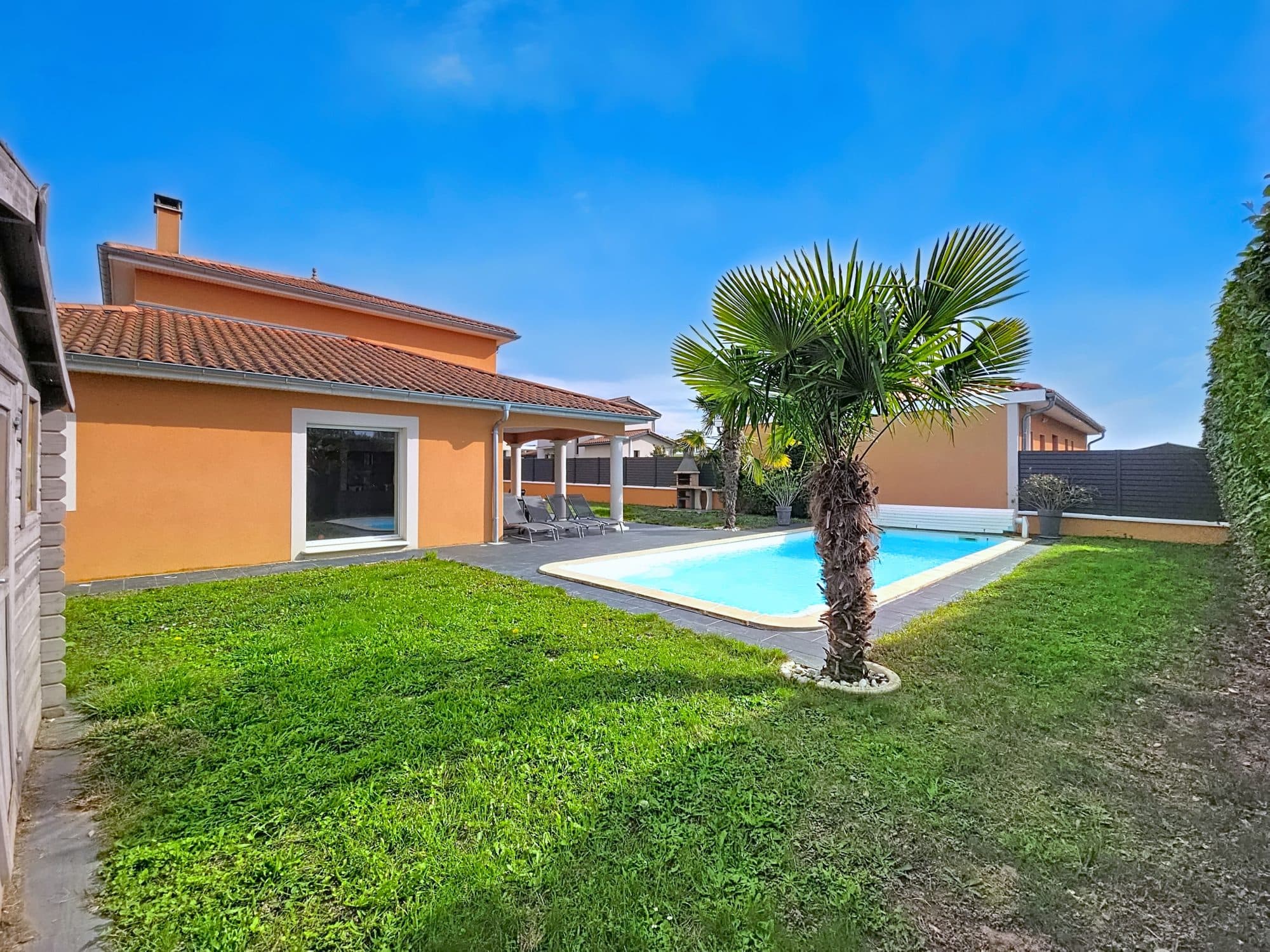 Maison de standing T5 avec piscine et garage — photo 3