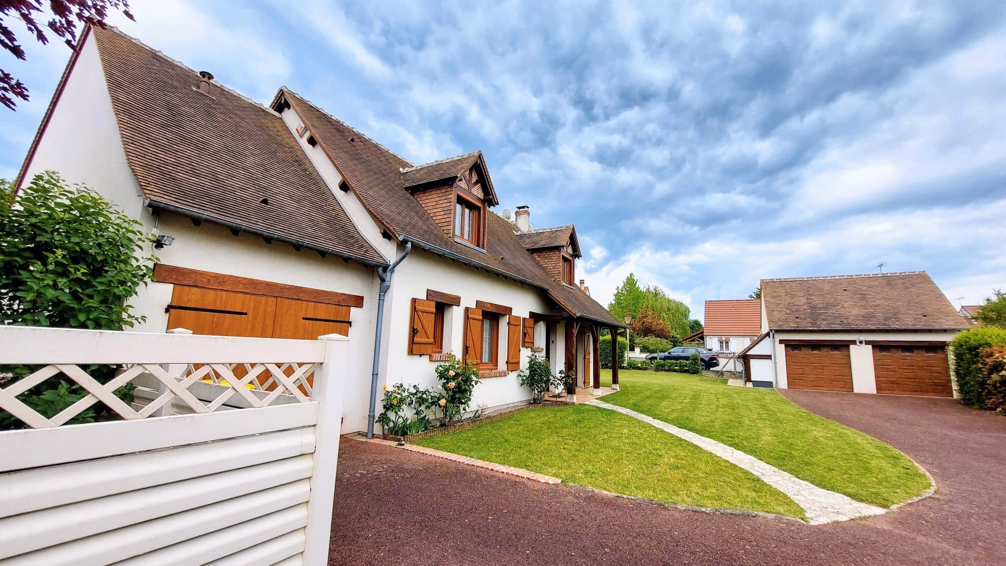 Maison 6 pièces 137 m² — photo 2