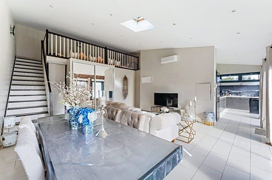 Maison 85 m² à Décines-Charpieu — photo 2