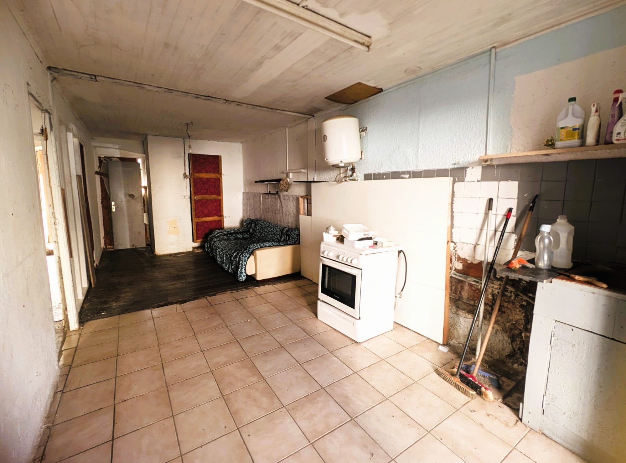 Maison de ville à rénover intégralement — photo 3