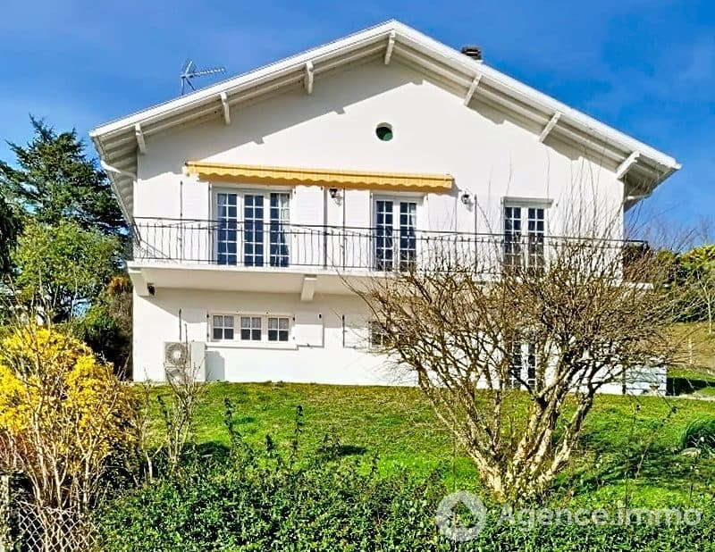 Maison 99 m² à Béhasque-Lapiste