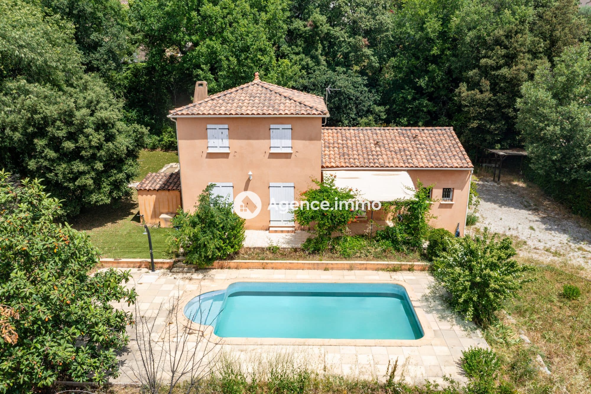 Maison 121 m² à Besse-sur-Issole