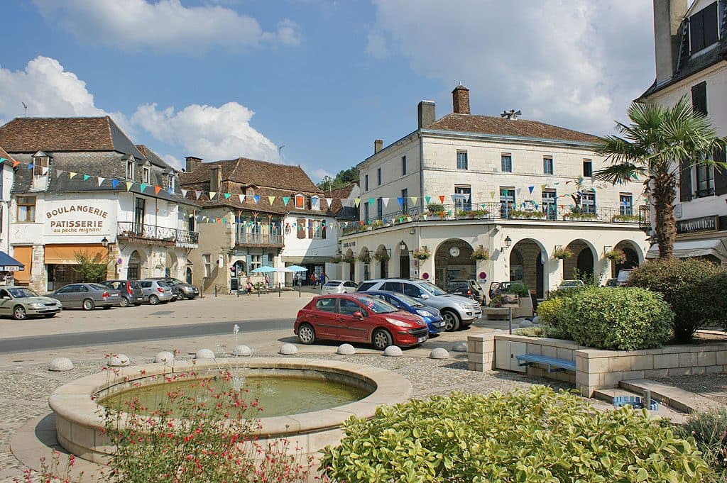 Maison 5 pièces sur 1385m² de terrain avec 1 atelier
