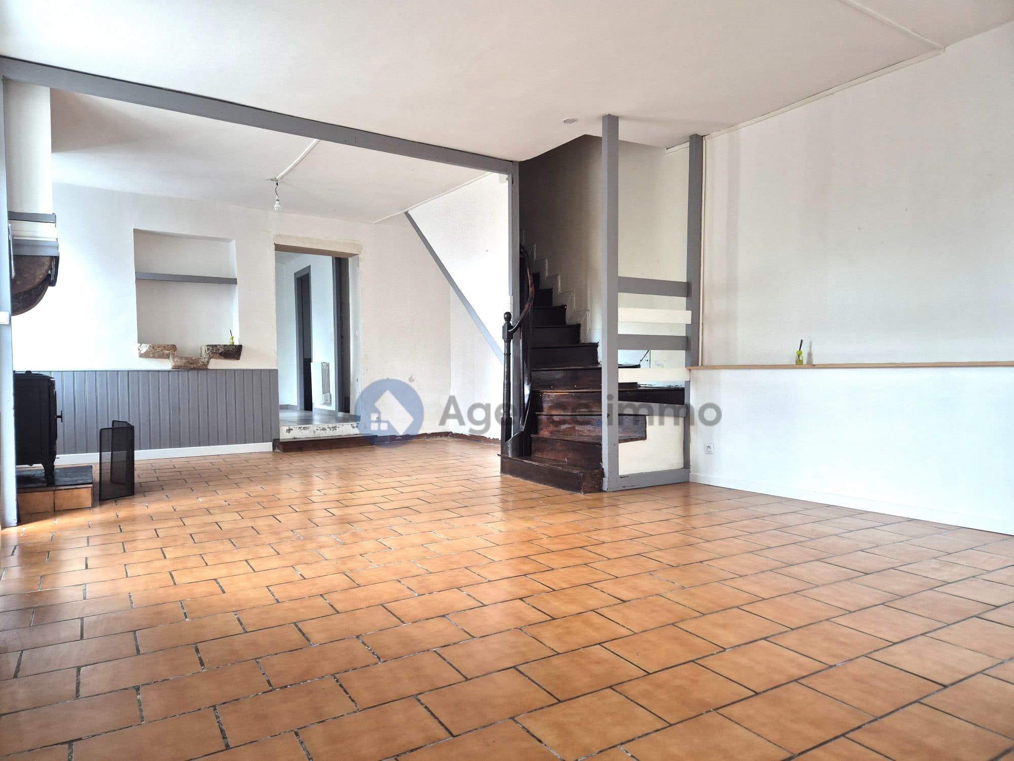 MAISON DE VILLAGE BÉARNAISE DU 17EME SIÈCLE, T4 DE 96M2 AVEC PETIT JARDIN, GARAGE. — photo 2