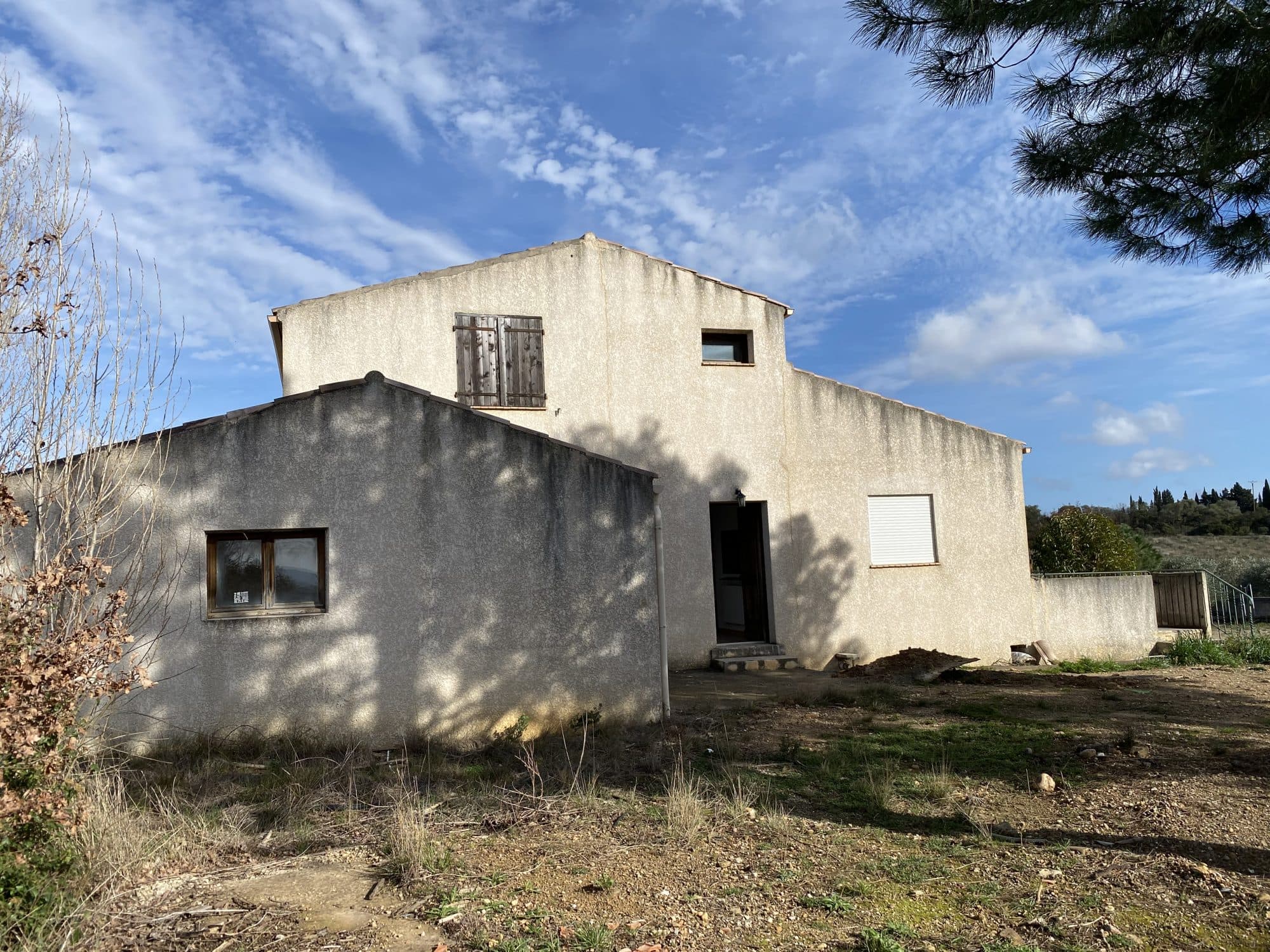 Maison quatre chambres avec jardin à rénover — photo 3