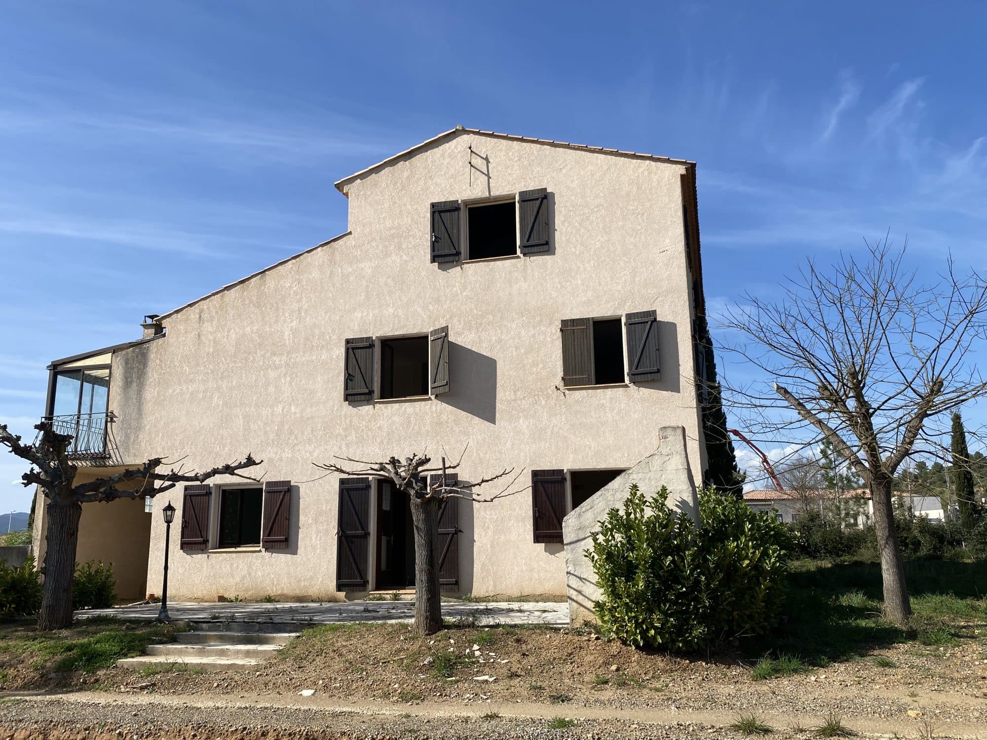 Grande maison avec garage — photo 3