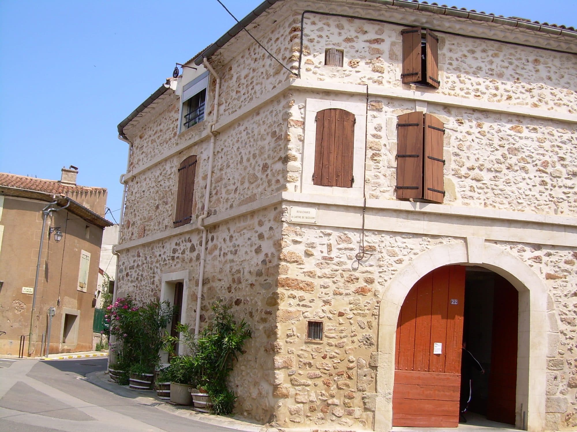 Grande Maison de village avec garage