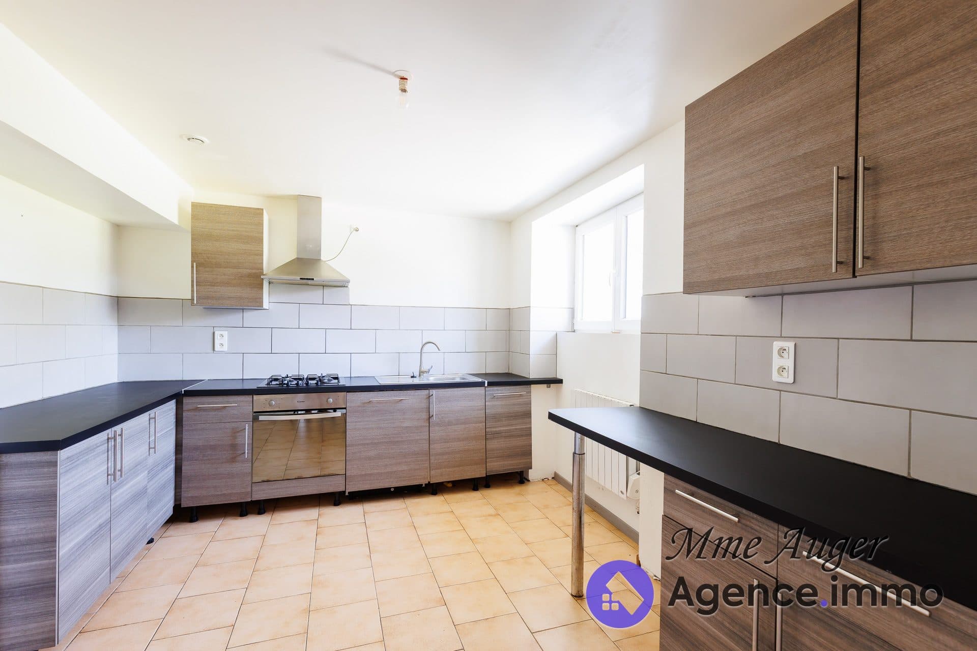 Maison 6 pièces 130M² sur terrain de 558m² au coeur du village — photo 3