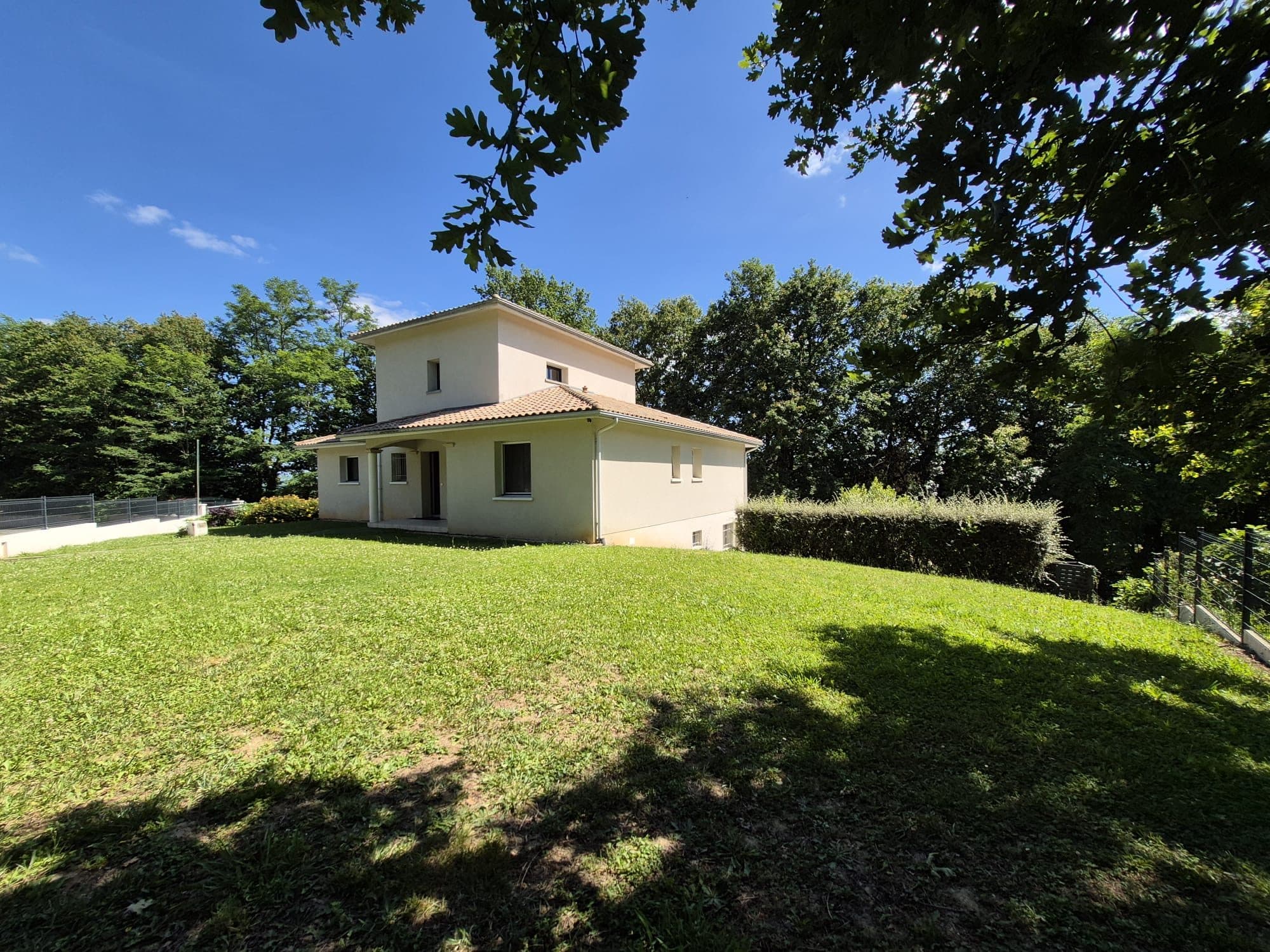 Belle villa — photo 2