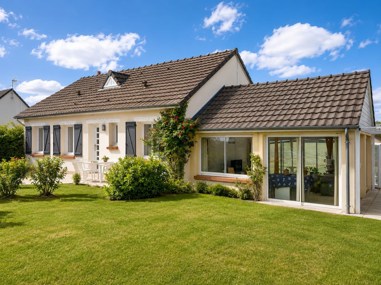 Maison de 6 pièces de 137 m² avec piscine à Les Bordes — photo 2