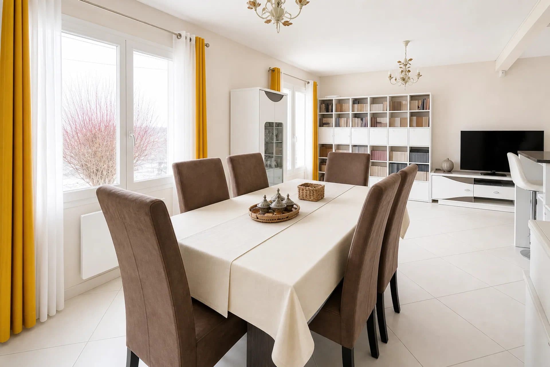 Maison de 6 pièces de 137 m² avec piscine à Les Bordes — photo 3