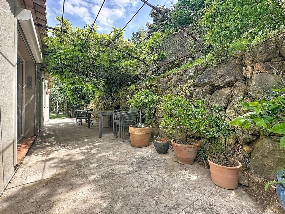 Maison 90 m² à Le Thoronet — photo 2