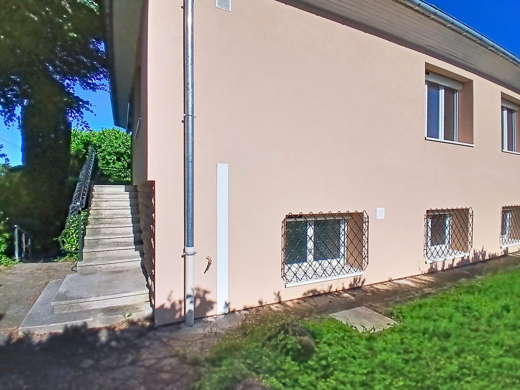 MAISON EXCEPTIONNELLE 6 PIECES DE 175 M2 CHASSIEU (69680) — photo 3