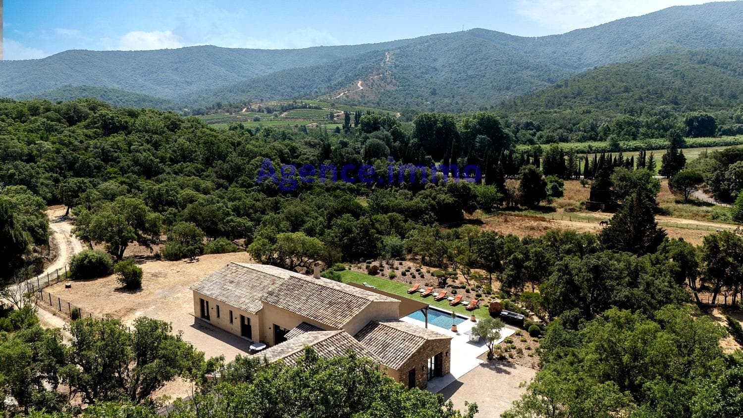 Villa contemporaine d'exception avec grande piscine et vue dégagée, 6 pièces, Golfe de Saint-Tropez
